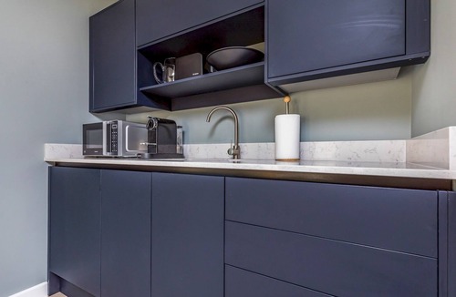 Bosham Apartment | Charming Bosham Garden Lodge - Pass the Keys