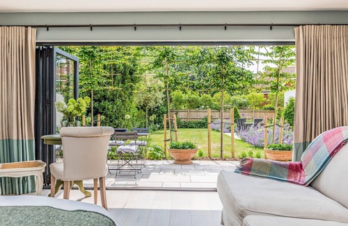 Bosham Apartment | Charming Bosham Garden Lodge - Pass the Keys
