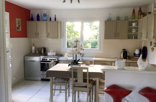 Sarzeau House | CHARMING, BRIGHT 8-PERSON HOUSE CLOSE TO THE BEACH AND SUSCINIO CASTLE