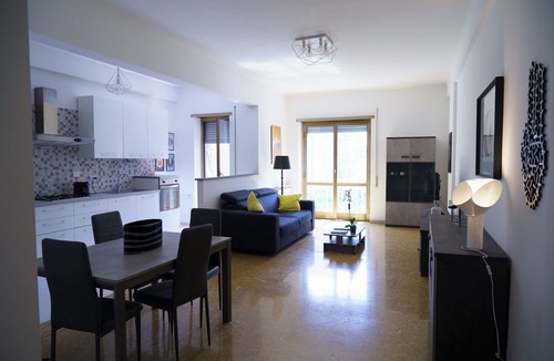 Quartiere XI Portuense Apartment | Charming, bright, spacious apartment in south Rome. Equipped with every comfort.