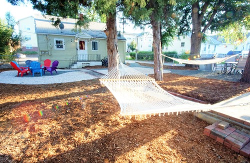Greeley Apartment | Charming Bungalow Next to UNC - Free Cruiser Bikes!