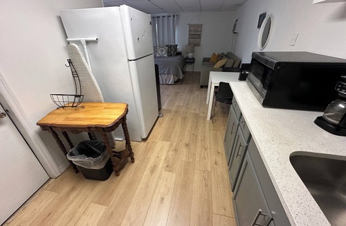 Englewood House | Charming bungalow in central Jacksonville with AC, WiFi