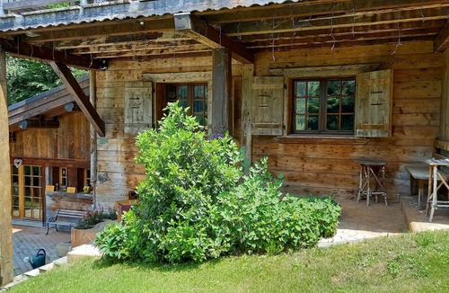 Entremont Ski Chalet | Charming chalet with fireplace 10 minutes from Grand Bornand and La Clusaz