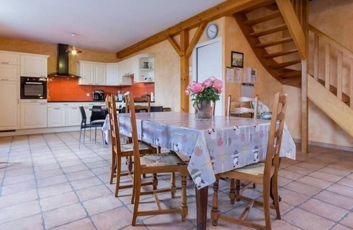 Saint-Andre-des-Eaux Cottage | Charming Cottage Near Brière, Close to Pornichet Beach, Spacious Garden, Ideal for Families