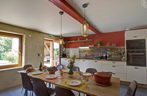 Saint-Cyr-les-Vignes Cottage | Charming Cottage with SPA and Private Parking in the Countryside
