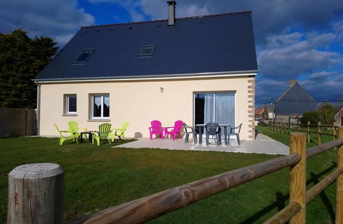 Saint-Germain-sur-Ay House | Charming cottage near the sea