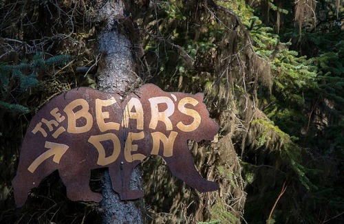 Cooper Landing House | Charming Cabin Rental Surrounded by Chugach National Forest, Alaska