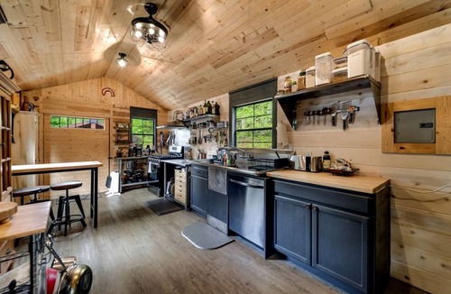 Sylva Cabin | Charming Cabin Retreat On Tuckasegee River Near Sylva North Carolina
