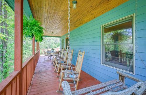 Laurel Springs House | Charming Cabin w/Wraparound Deck in Blue Ridge!