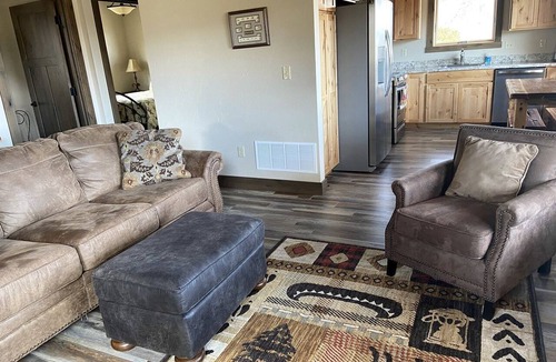 Virginia City Ranches Cabin | Charming Cabin with Mountain Views Near Madison River in Ennis, Montana