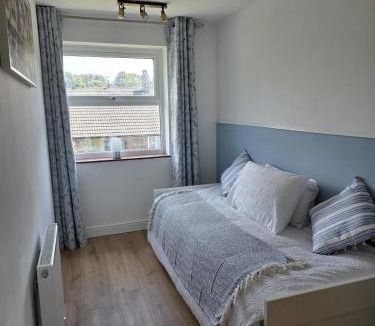 Canterbury House | Charming Canterbury Central 3 Bedroom House - Garden views