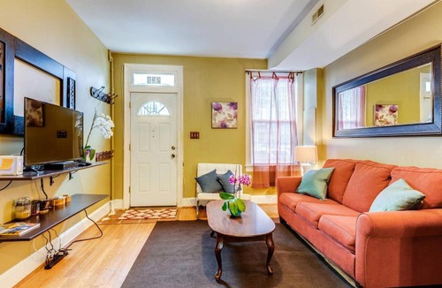 Near Northeast House | Charming Capitol Hill House, steps to Union Station, the H St. Corridor, and many DC Landmarks!