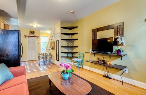 Near Northeast House | Charming Capitol Hill House, steps to Union Station, the H St. Corridor, and many DC Landmarks!