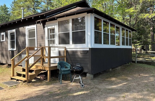 St Germain Cabin | Charming Cedar Lakeside Cottage at Elbert's Resort