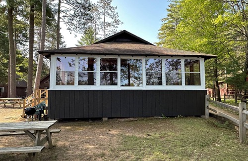 St Germain Cabin | Charming Cedar Lakeside Cottage at Elbert's Resort