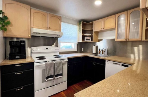 Fairmount Park House | Charming, Central, and Pet-Friendly West Seattle Home.