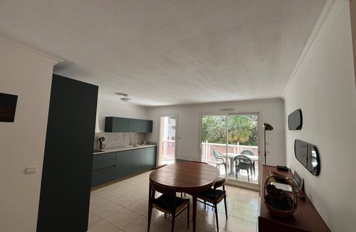 Arcachon Apartment | Charming Central Apartment, 2 Bedrooms, Near Beach, Shops & Restaurants in Arcachon