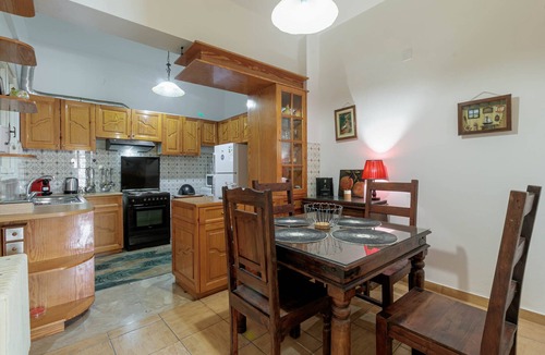 Corfu Town Apartment | Charming Central Corfu Apartment in Old Town
