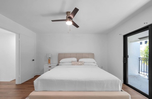 Coral Gables Section House | Charming Central Coral Gables Home