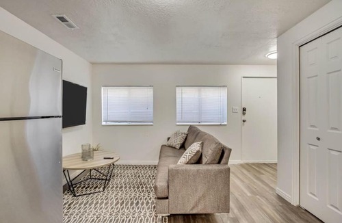 North Park Apartment | Charming Central Provo Apartment Has WD