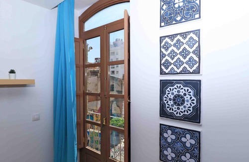 Lagunillas Apartment | Charming Central Studio in Historic Malaga, 15 Min Walk to Malagueta Beach