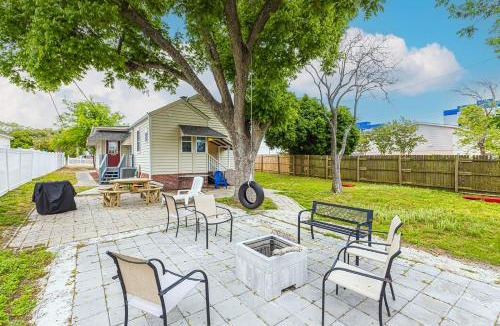 Myrtle Beach House | ﻿Charming Centrally Located Ocean View w Huge Private Yard, Patio, Firepit, & BBQ