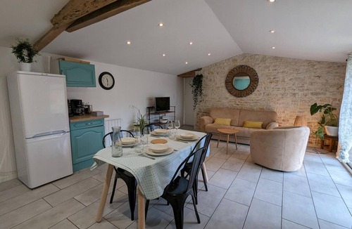 Aunac-sur-Charente Cottage | Charming Charente Home: Heated Pool, Private Garden, and Modern Amenities