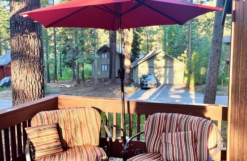 Truckee Cabin | Charming Chalet-Style Cabin in Northstar - Holiday Retreat