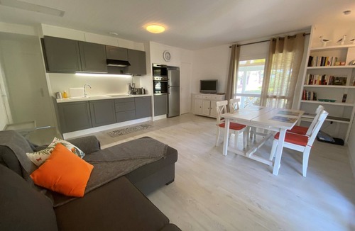 Gassin Ski Chalet | Charming chalet - Vacation village with swimming pool - 10 min from Saint-Tropez
