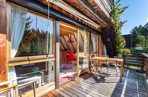 Feichten Ski Chalet | Charming Chalet with Garden, Nature, Stream, Forest, and Tranquility