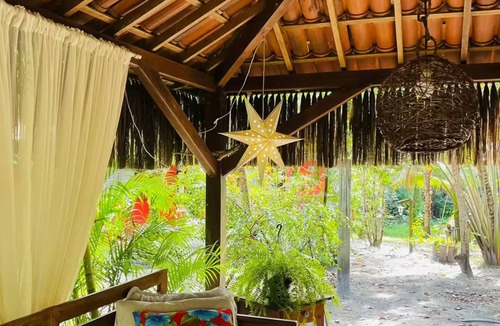 Velha Boipeba Ski Chalet | Charming chalet with garden
