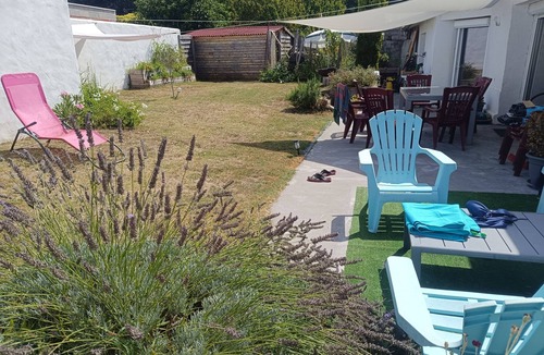 Royan House | Charming Charentaise house Royan air-conditioned sleeps 12