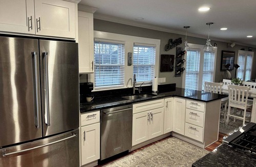 North Chatham House | Charming Chatham Bungalow- Minutes to Beaches and Downtown Chatham