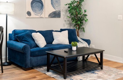 Heart of Chicago Apartment | Charming Chicago Apt