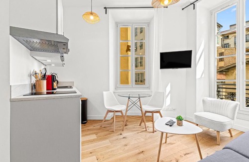 Carabacel Apartment | Charming City Center Studio 302