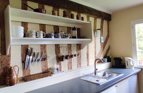 Honfleur Cottage | Charming classic country house in Honfleur, with garden, minutes from the sea.