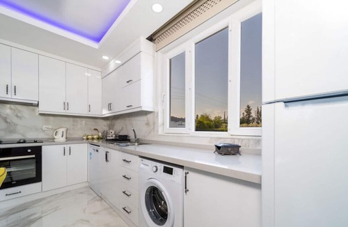 Lara Villa | Charming Classic Villa in Muratpasa