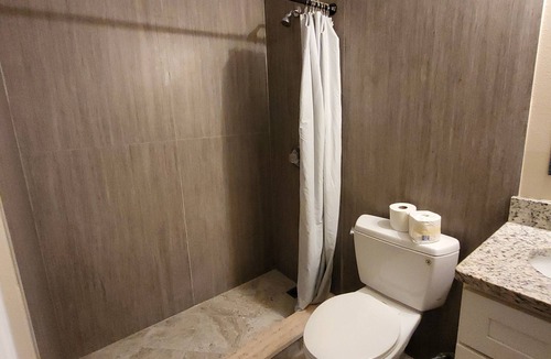 Arcadia House | Charming clean 1-bedroom 1 bath motel with AC and WiFi in Arcadia