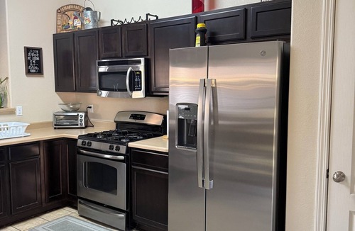 Westgate Heights House | Charming & clean 3-bedroom house with WiFi on the Southwest Mesa of Albuquerque