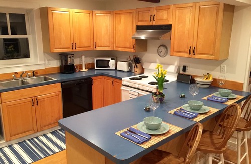 Tisbury House | Charming, Clean And Well Maintained Home Walking Distance To Town And Beach