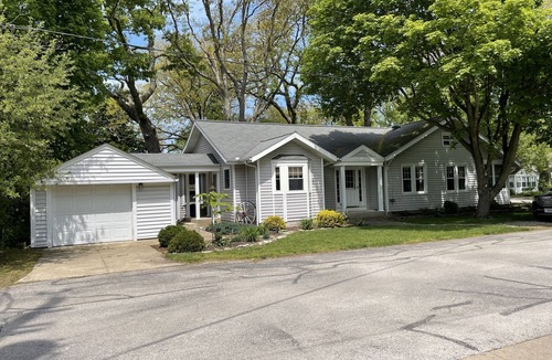 Lakeside House | Charming Cottage within the gates of Lakeside Chautauqua!