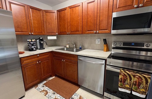 East Boca Raton House | Charming Coastal Cottage 2BR/2BA Close to beach, shopping, restaurants and FAU!