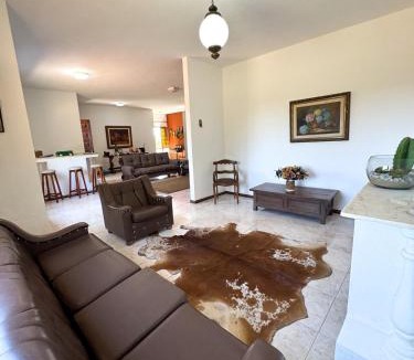 Conselheiro Lafaiete House | Charming Colonial Countryside Home with Wifi