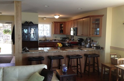 Colchester House | Charming Colchester Home w/Malletts Bay Beachfront, WiFi, Gourmet Kitchen, A/C