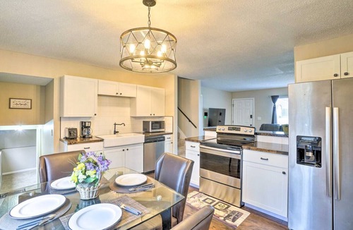 Columbus House | Charming Columbus Home about 7 Mi to Ohio State!