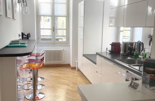 Como City Centre Apartment | CHARMING COMO - Apartment downtown in the pedestrian area with 2 double bedrooms and 2 complete bathrooms a spacious living room and full equipped kitchen