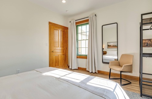 Lockerbie Square Condo | Charming Condo ~ 4 Mi From Indianapolis Zoo