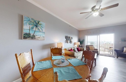 Waterside Village House | Charming Condo at Waterside with Shared Pool Hot Tub Free WiFi and AC