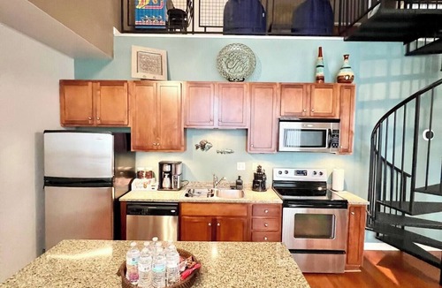 Sandusky Condo | Charming Condo Downtown By Cedar Point Sport Force