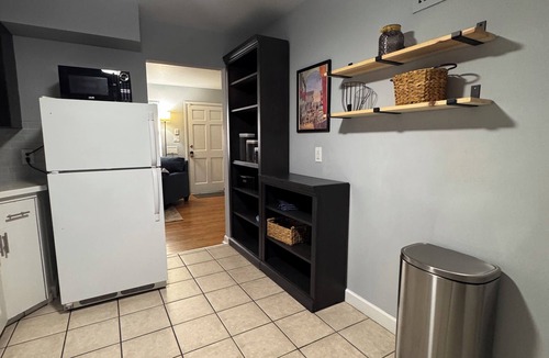 Overland Condo | Charming Condo/Flat in Englewood